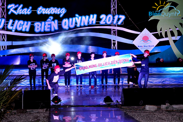Lễ Trao giải cuộc thi văn nghệ và nhảy Erobic chào mừng khai trương du lịch biển Quỳnh 2017